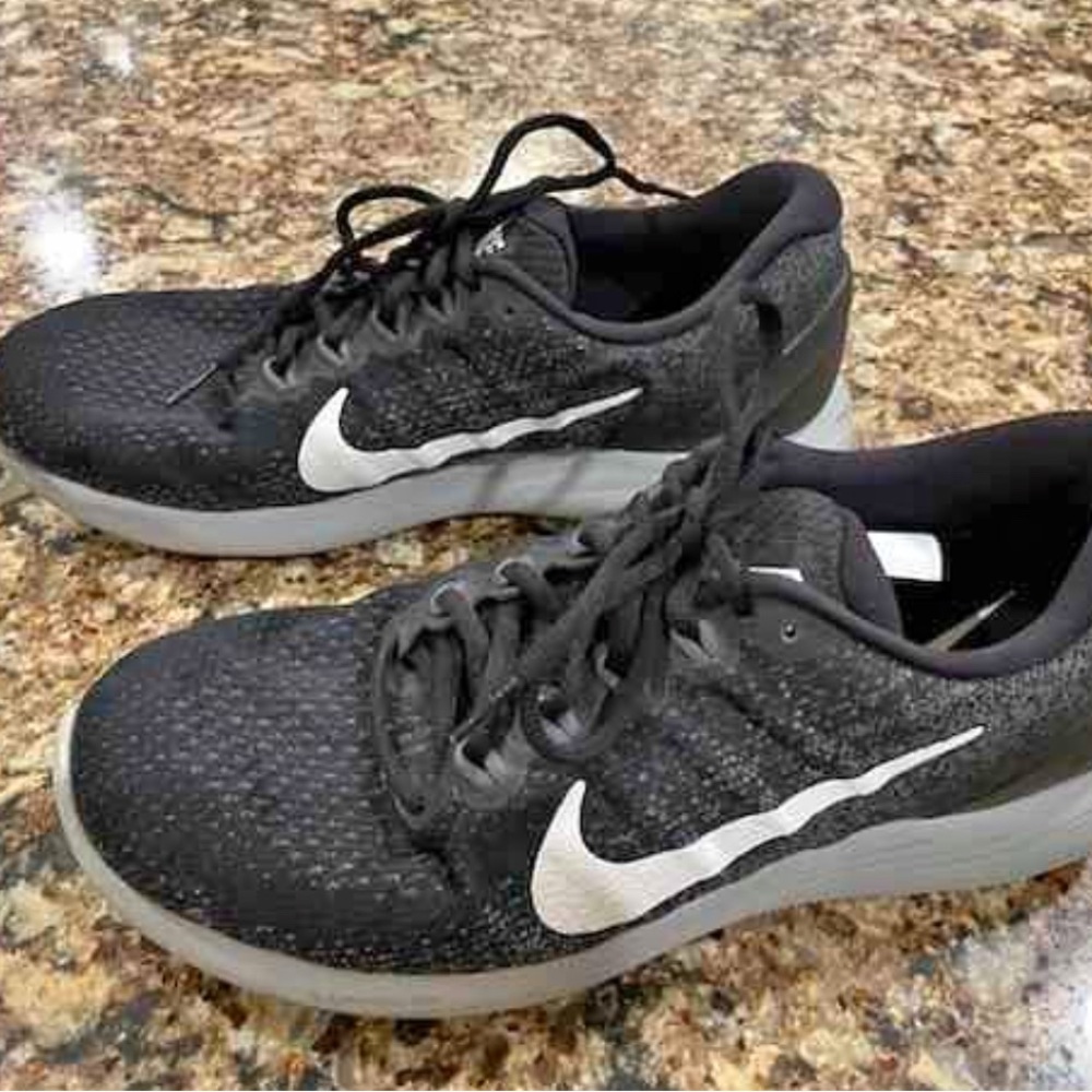 Nike Lunarglide 9 track- Size 10.5